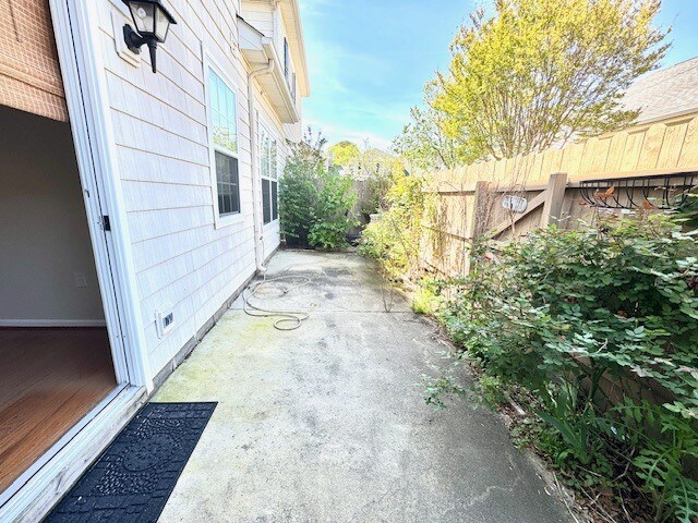 Building Photo - 5332 Bramcote Pl