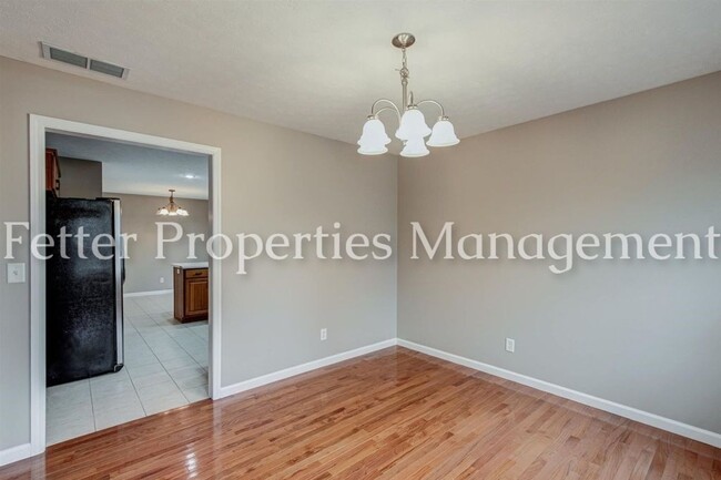 Building Photo - Beautiful 3bd 2 bath Northside