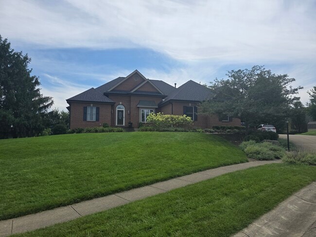 Primary Photo - 2595 Yorktown Ct