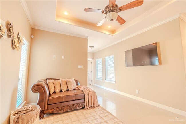 Building Photo - 45 Monroe Ave