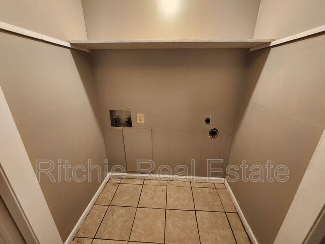 Building Photo - 426 Park Pl