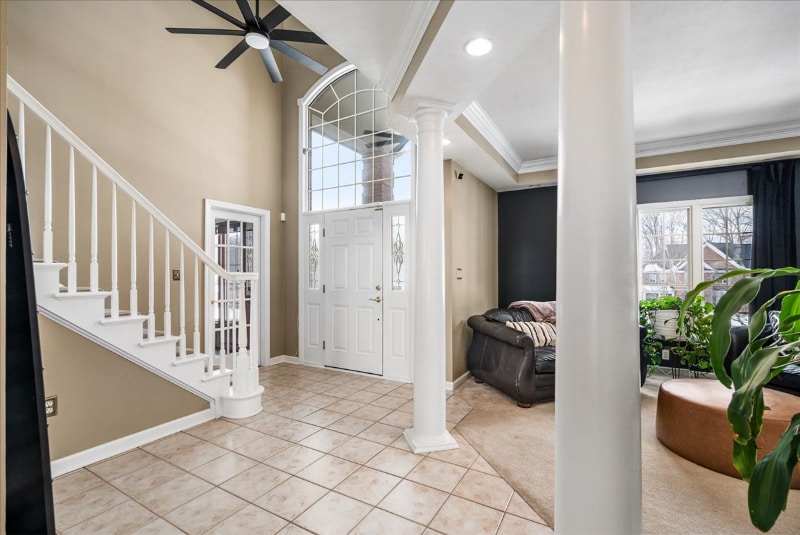Building Photo - 806 Gallant Fox Ln