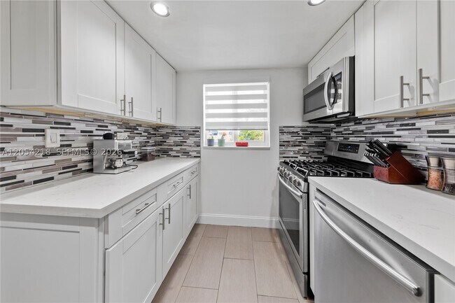 Building Photo - 11336 SW 69th Ln