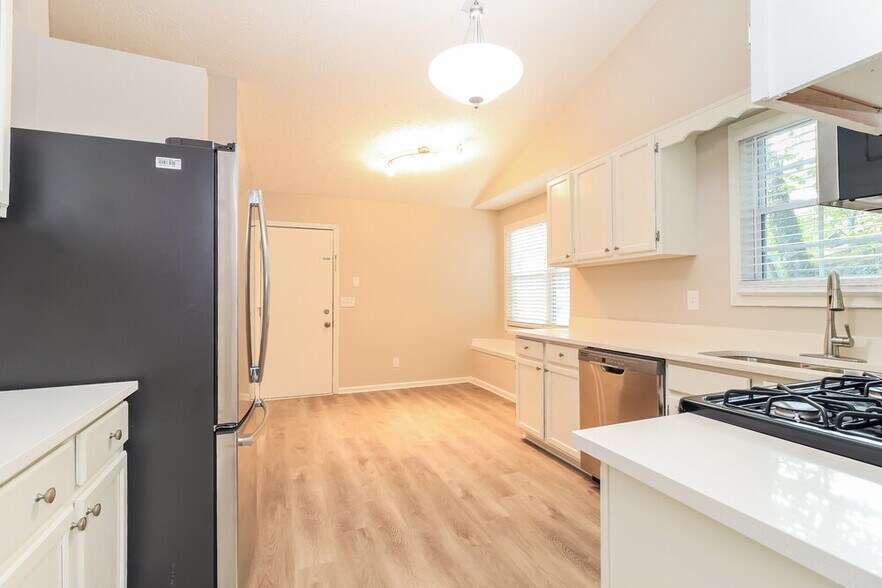 Building Photo - 3510 Shelly Dr NW