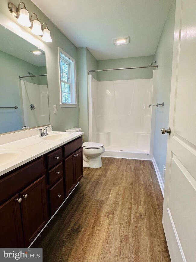 Building Photo - 101 Brier Rabbit Ct