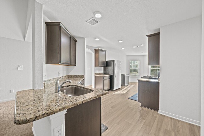 Building Photo - 20742 Nala Bear Dr