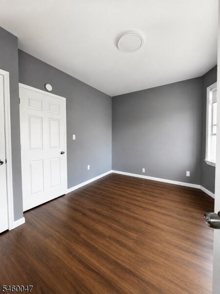 Building Photo - 360 River Dr