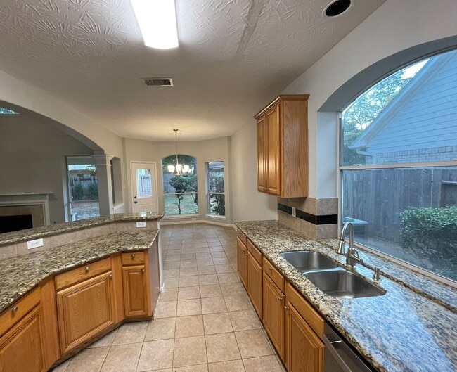 Building Photo - 9323 Willow Crossing Dr
