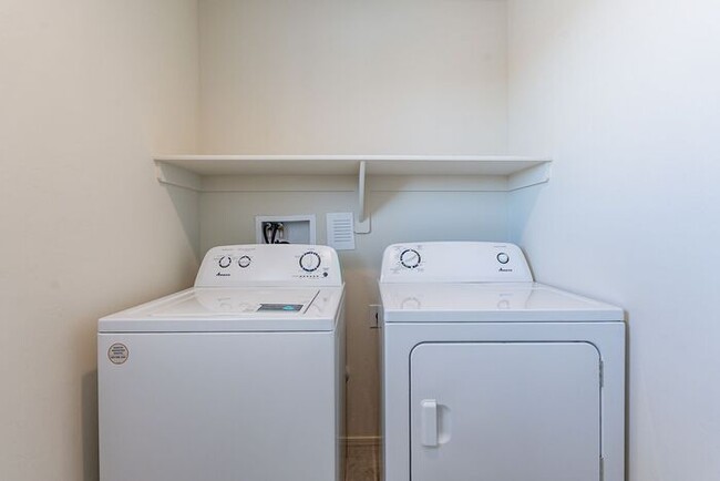 Building Photo - Discover the perfect blend of comfort and ...