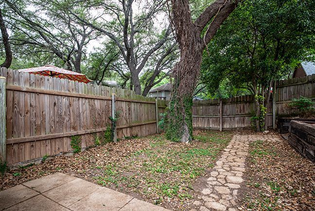 Building Photo - "Charming 3-Bedroom Sanctuary with 2 Full ...