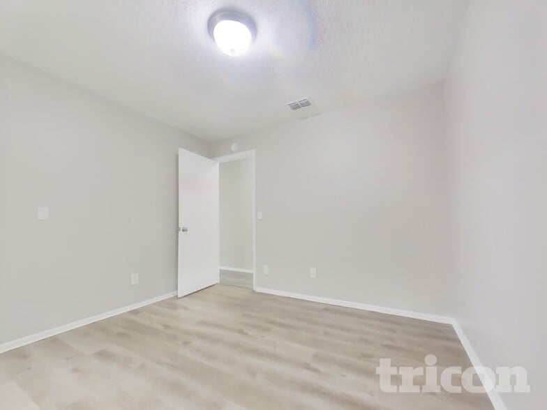 Building Photo - 1289 Cleveland Ave