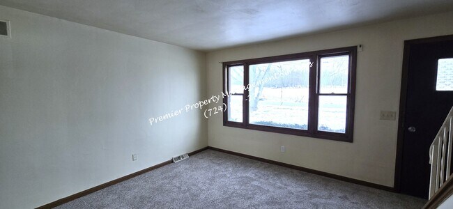 Building Photo - 268 Mohawk School Rd