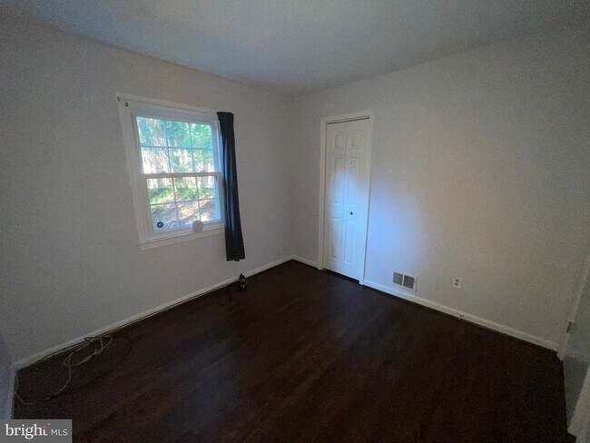 Building Photo - 9609 Barkston Ct