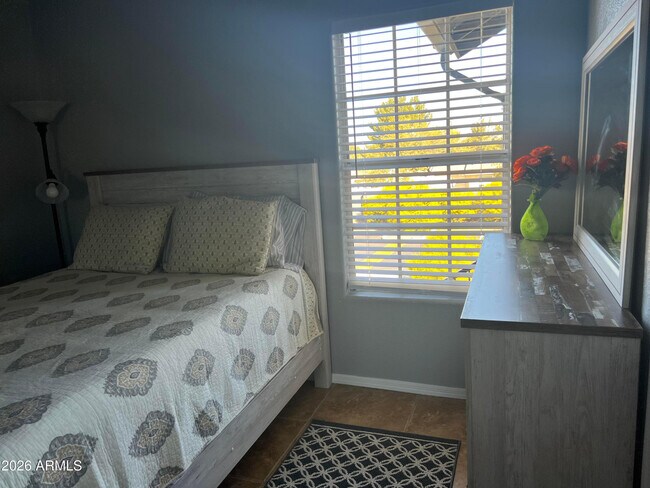 Building Photo - 255 S Kyrene Rd