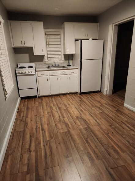 Primary Photo - 5319 S Dixie Hwy