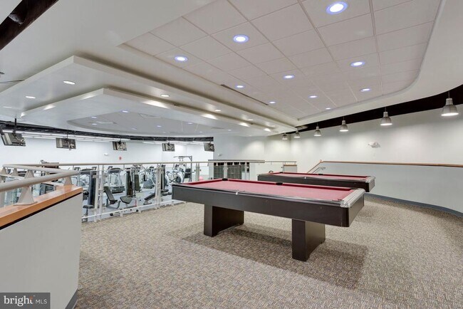 Building Photo - 1021 Arlington Blvd