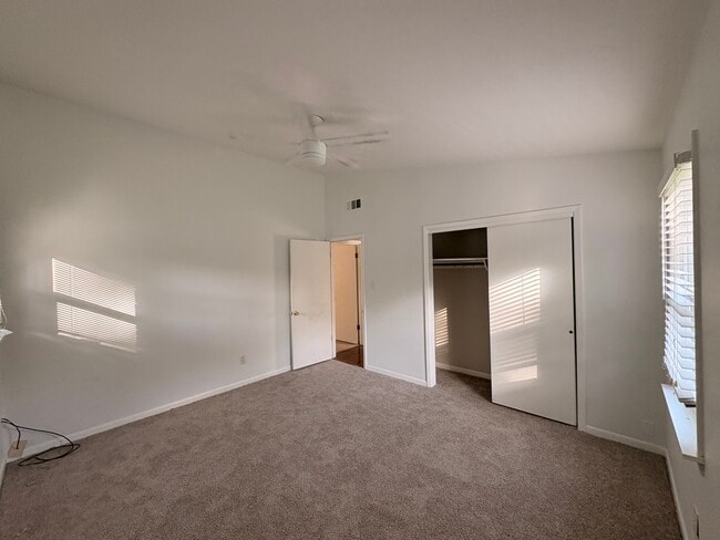 Building Photo - 602 Bellevue St