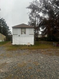 Building Photo - 3 bedroom 2 bath mobile home