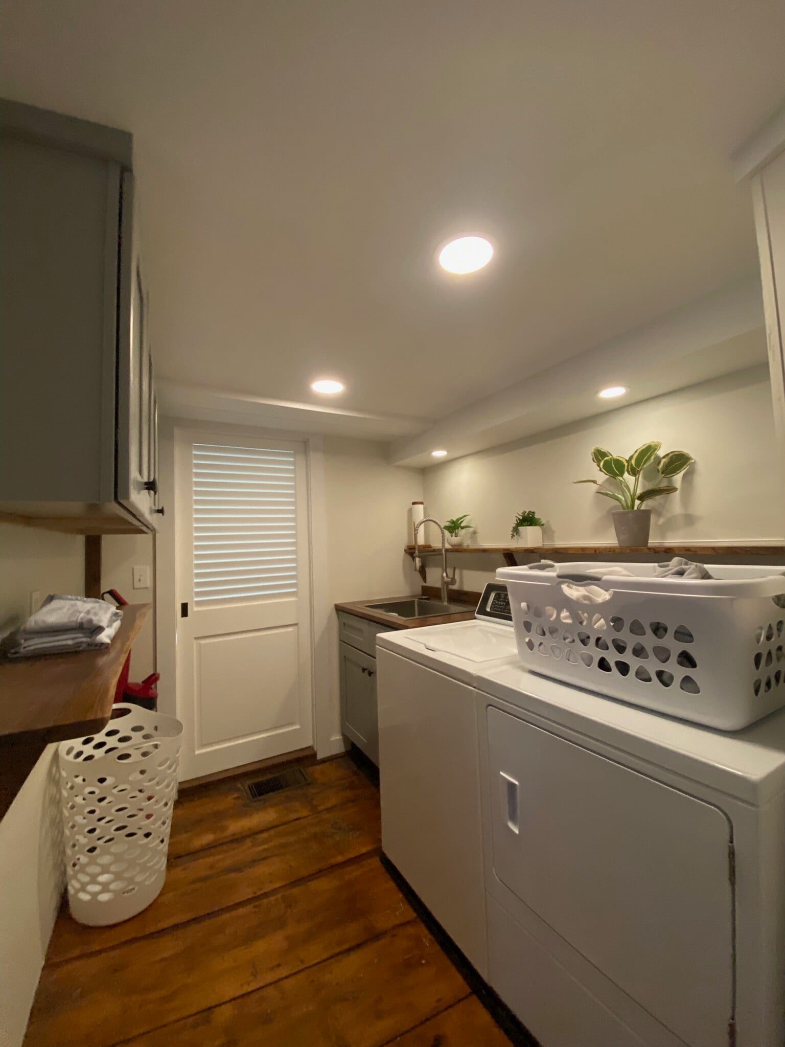 Laundry room - 56 Union St