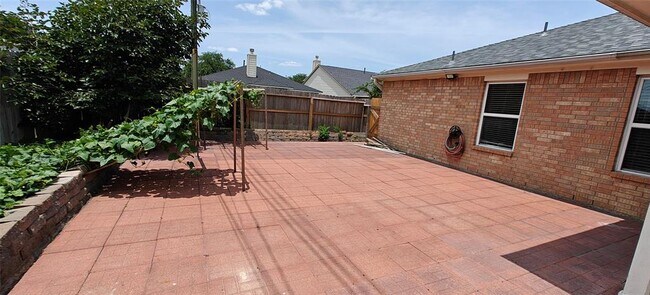 Building Photo - 11727 Forest Wind Ln