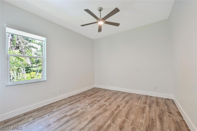 Building Photo - 4231 Crayton Rd