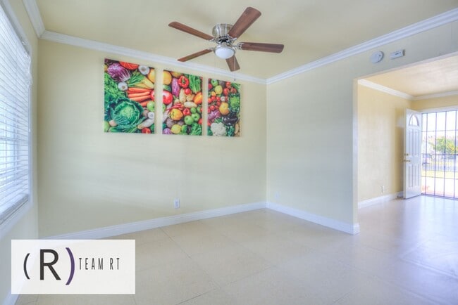 Building Photo - Contemporary Newly Renovated 3 Bedroom 2 Bathroom Residence