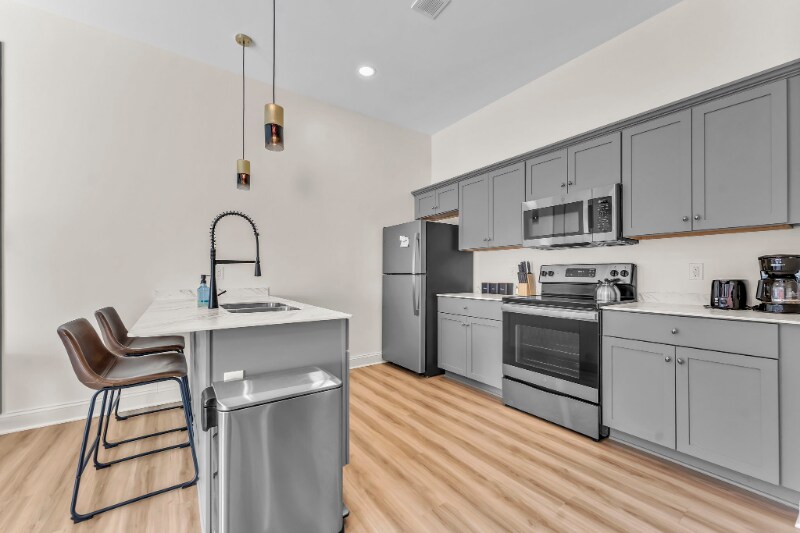 Building Photo - 888 Delaware Ave