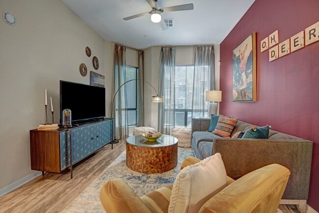 Building Photo - Park on Central