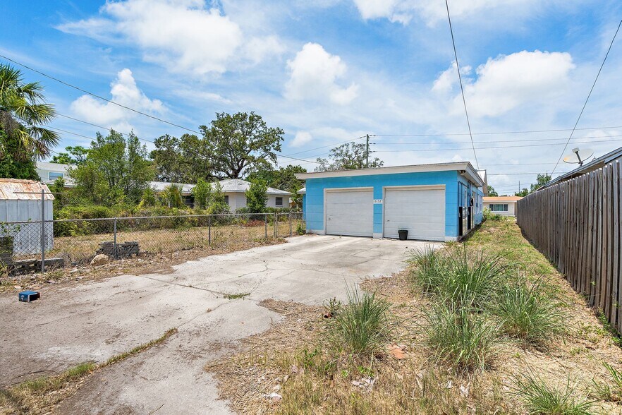 Building Photo - 6132 7th Ave S