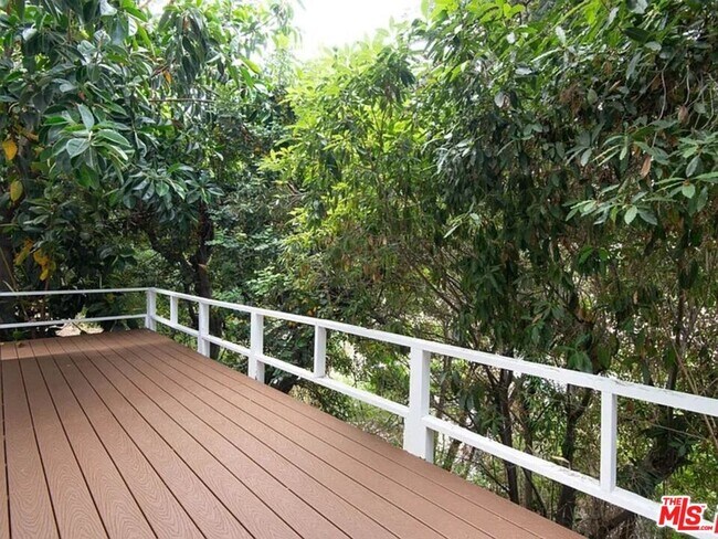 Building Photo - 2819 Pacific View Trail