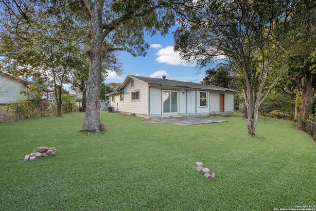 Building Photo - 12202 Valley Oak