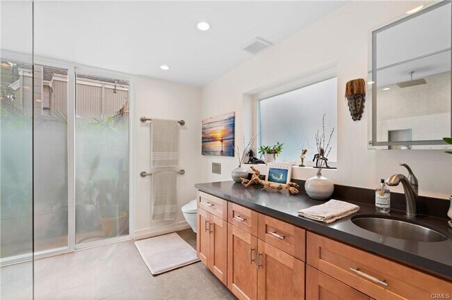 Building Photo - Huntington Harbor Coastal Retreat