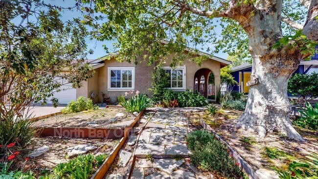 Building Photo - 1321 Berrydale Dr