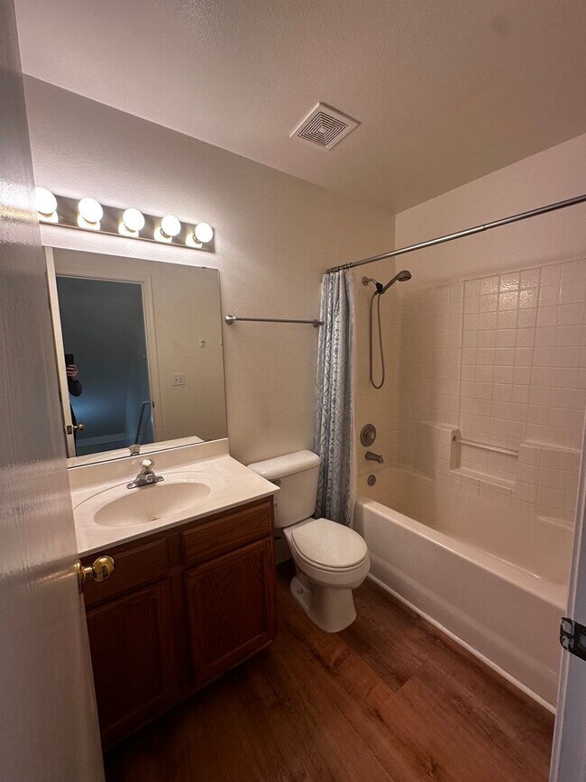 Building Photo - 3329 Armour Ln
