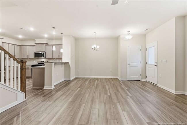 Building Photo - 245 Ribbon Rail St