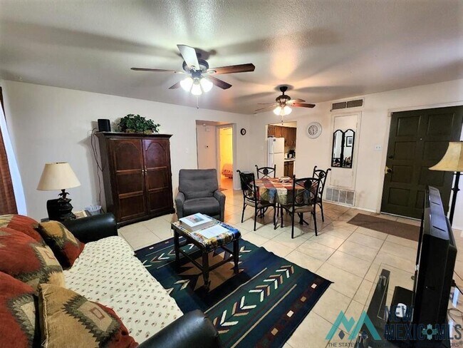 Building Photo - 1501 Riley Dr