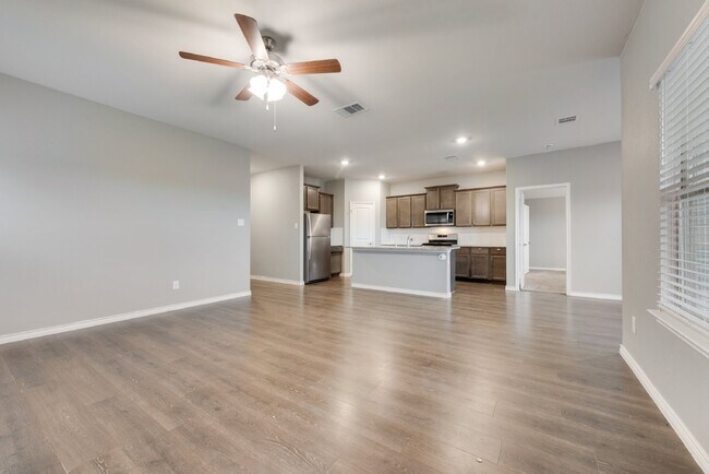 Building Photo - "Charming 4-Bedroom Home with 2 Full Bathrooms in Princeton, TX - A Must-See Rental Property!"