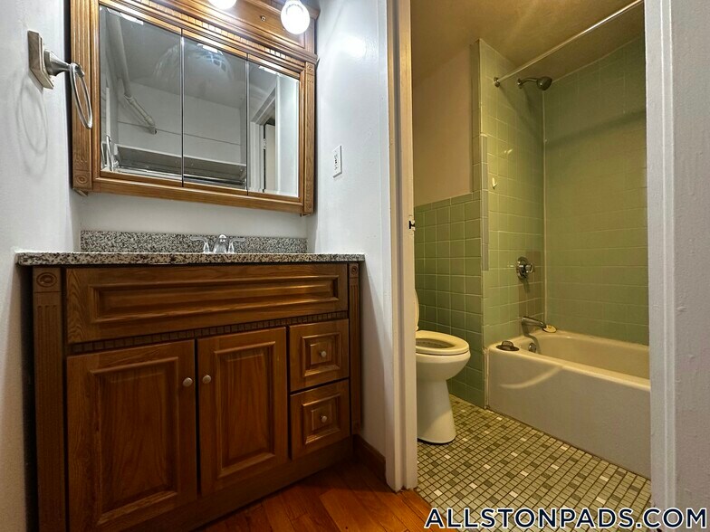 Building Photo - 1110 Commonwealth Ave