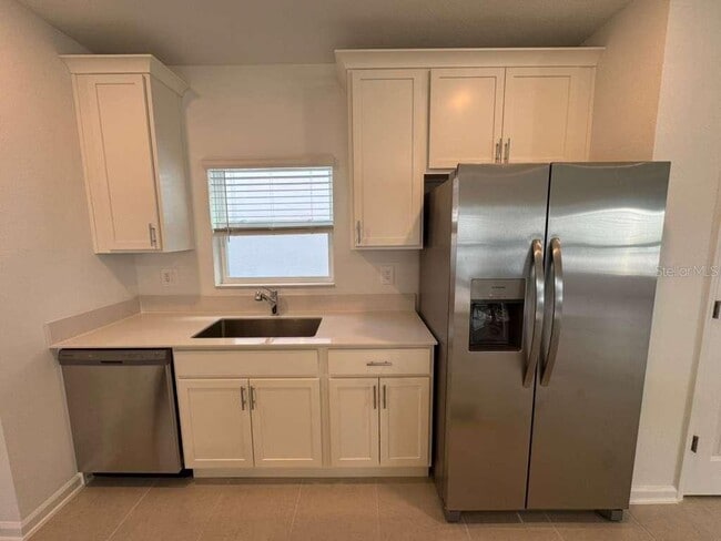 Building Photo - 6004 Zen Wy