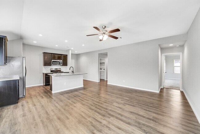 Building Photo - 3434 McDonough Way