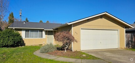 Building Photo - Single Family 2 Bed with Attached Garage