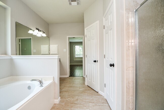 Building Photo - 20510 Ropers Trail Ct