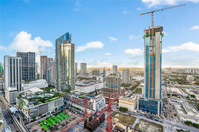 Building Photo - 1040 Biscayne Blvd