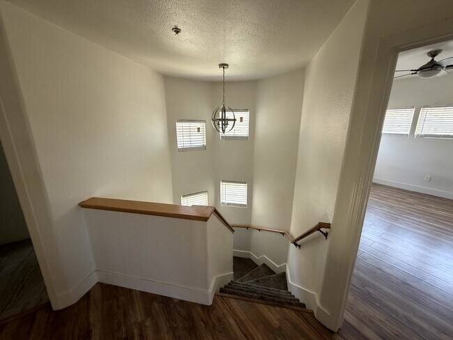 Building Photo - 1537 Oyster Bay Ct
