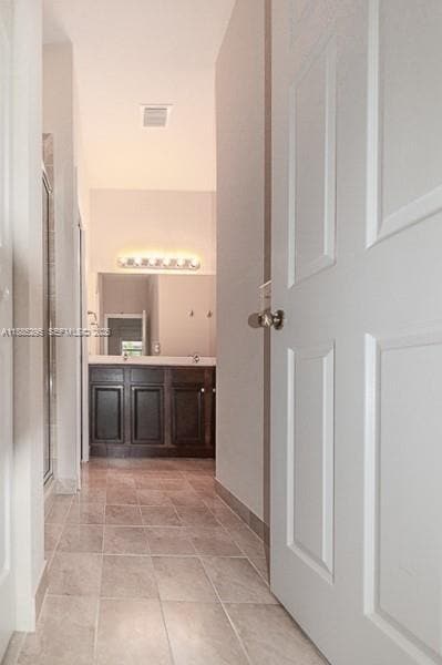 Building Photo - 1024 NE 207th Terrace