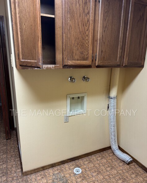 Building Photo - 2354 E 2900 N