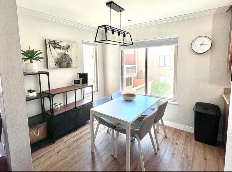 Building Photo - 3600 Hayden Rd