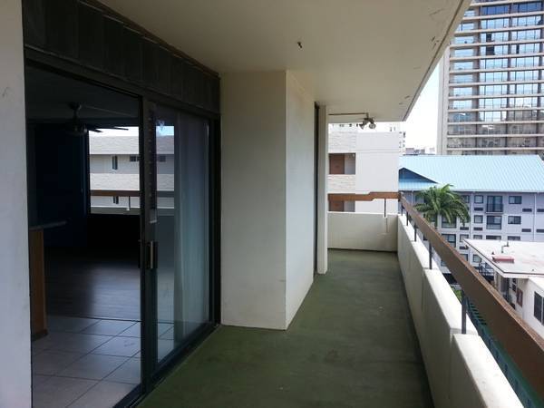 Building Photo - 2BR/2BA/1PKG UNIT IN THE ALA WAI MANSION W...