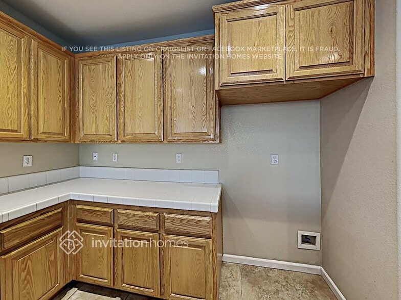 Building Photo - 5803 Amnest Way