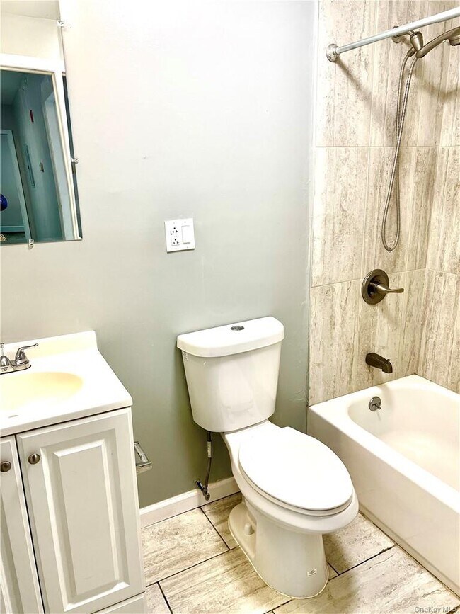 Building Photo - 108 North St